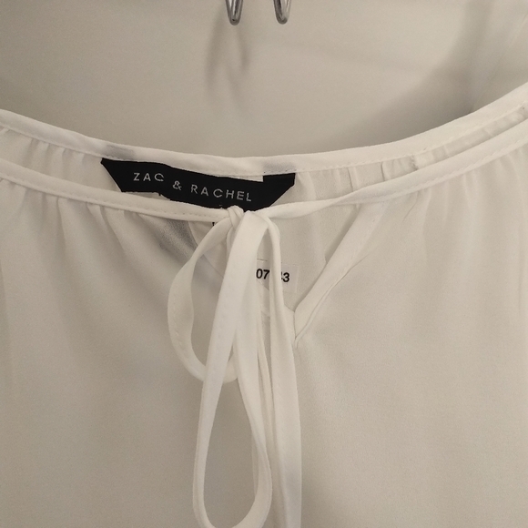 Sweet Zac & Rachel Flowy Boho Blouse with Bell Sleeves - Picture 3 of 9